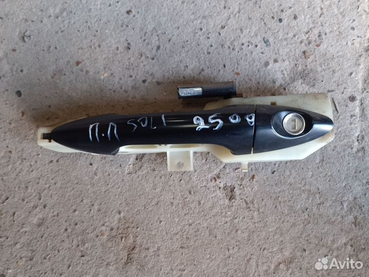 Ручка передняя левая hyundai solaris 1