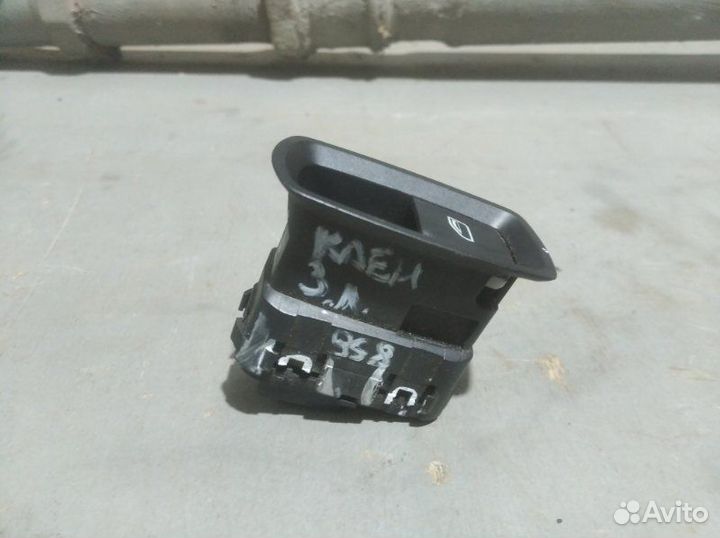 Кнопка стеклоподъемника задняя левая Porsche