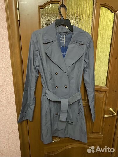 Плащ женский новый (М)