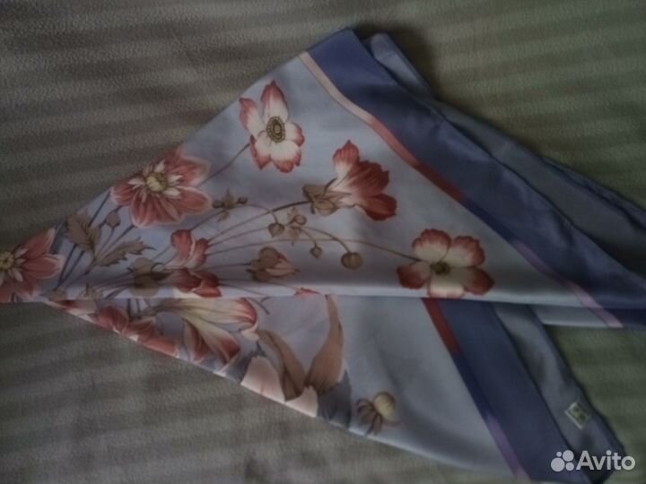 Шарфы платки палантины