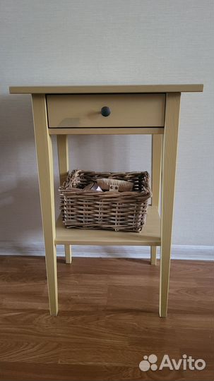 Прикроватная тумба Хэмнес икея желтая
