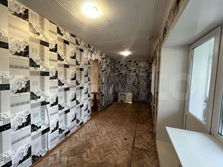 3-к. квартира, 64 м², 1/5 эт.