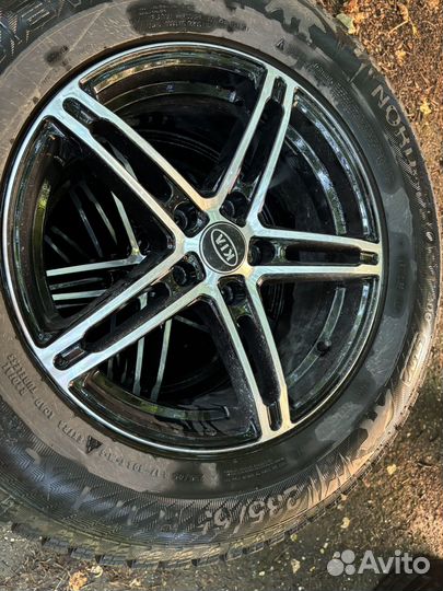 Комплект колёс Gislaved 235/65/R17 зима шипы