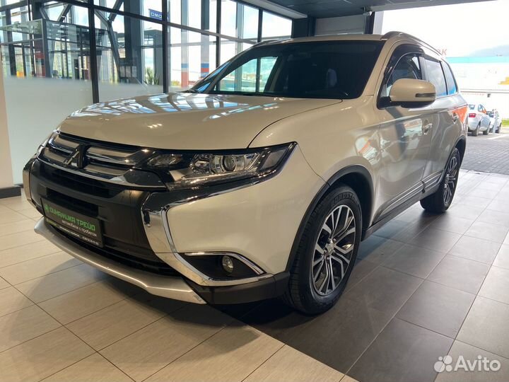 Mitsubishi Outlander 2.4 CVT, 2015, 122 900 км