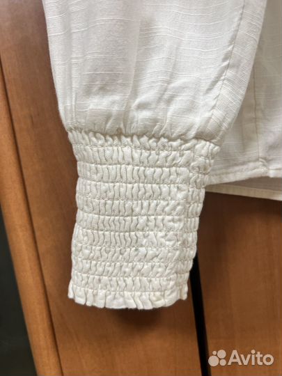 Блузка на 46 р. Цвет молочный белый