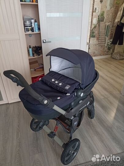 Коляска 3 в 1 + база для автолюльки