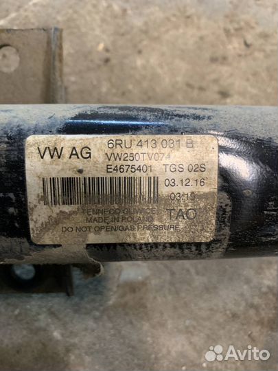 Передняя стойка VW Polo Sedan