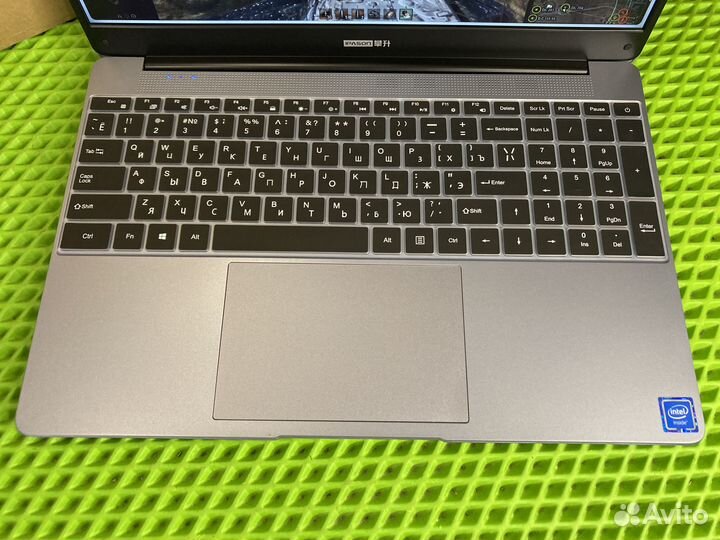 Ноутбук Новый i7