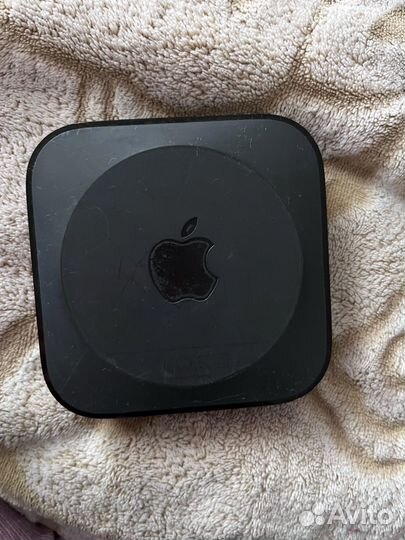 Приставка apple TV