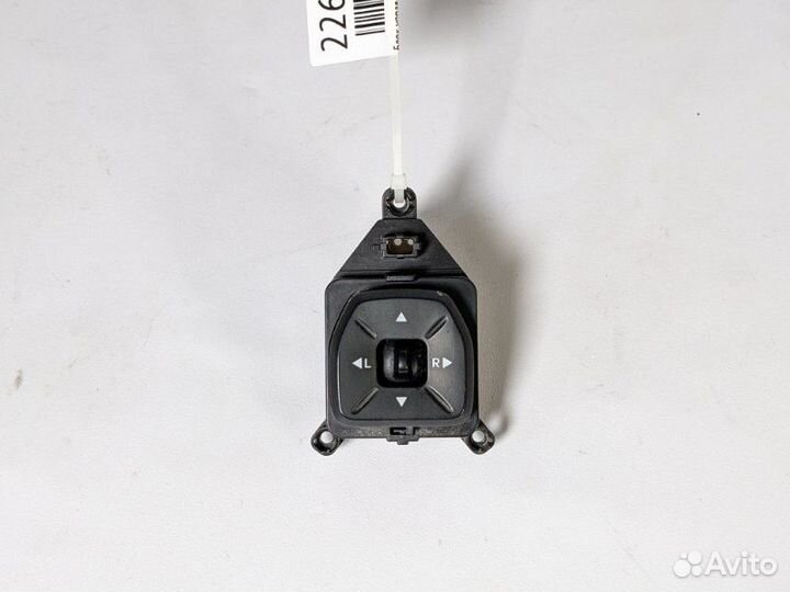 Блок управления зеркалами Hyundai Ix35 G4NA 2014