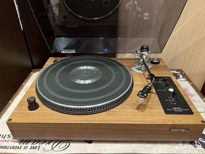 Проигрыватель винила rotel RP-3000