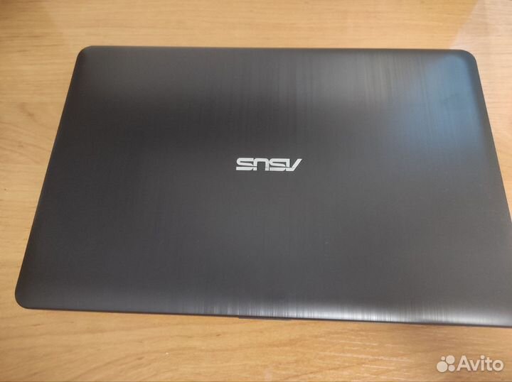Ноутбук asus