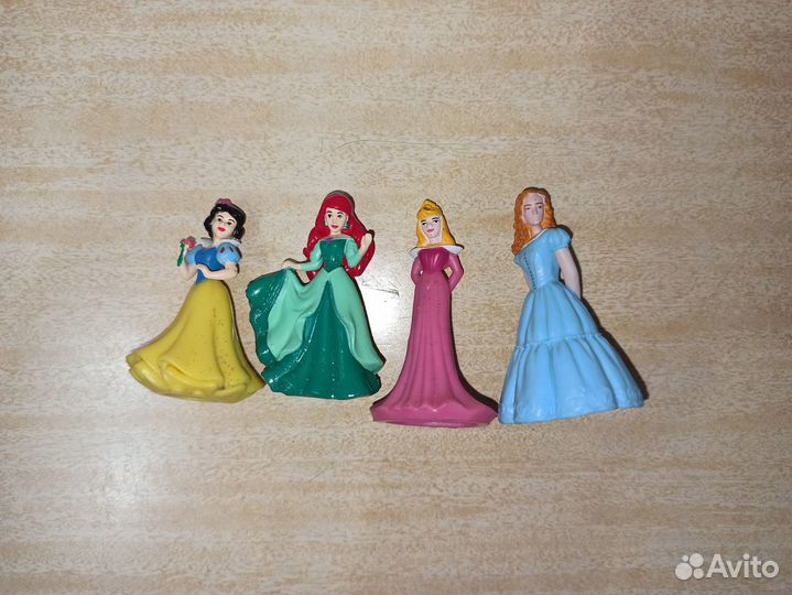 Игрушки фигурки разные из киндер сюрприза