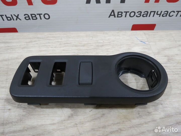 Накладка торпедо Renault Duster