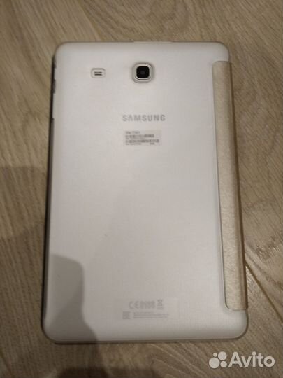 Samsung Galaxy Tab E SM-T561