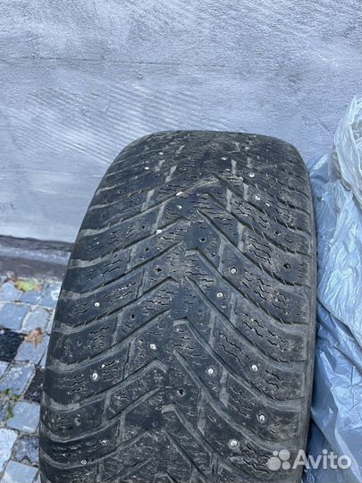 Nokian Tyres Hakkapeliitta 8 225/45 R17 и 245/45 R17 98T