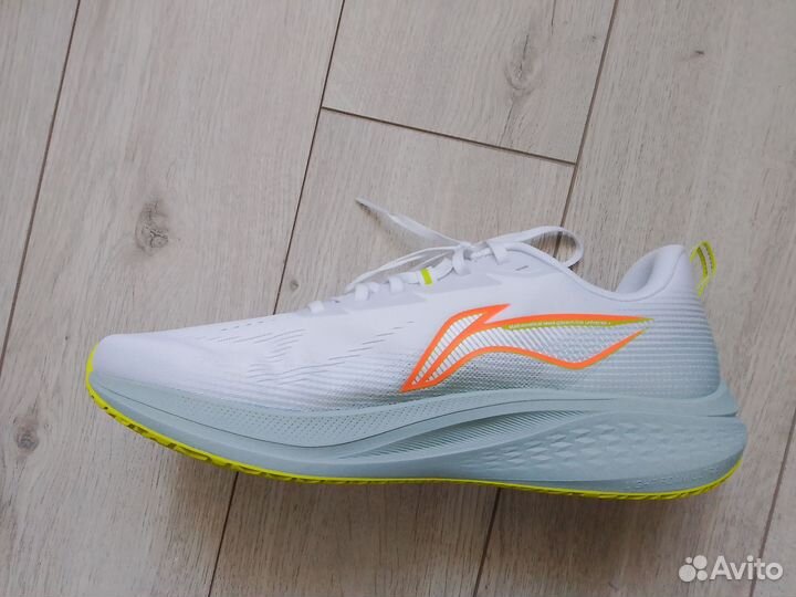 Кроссовки новые Li Ning