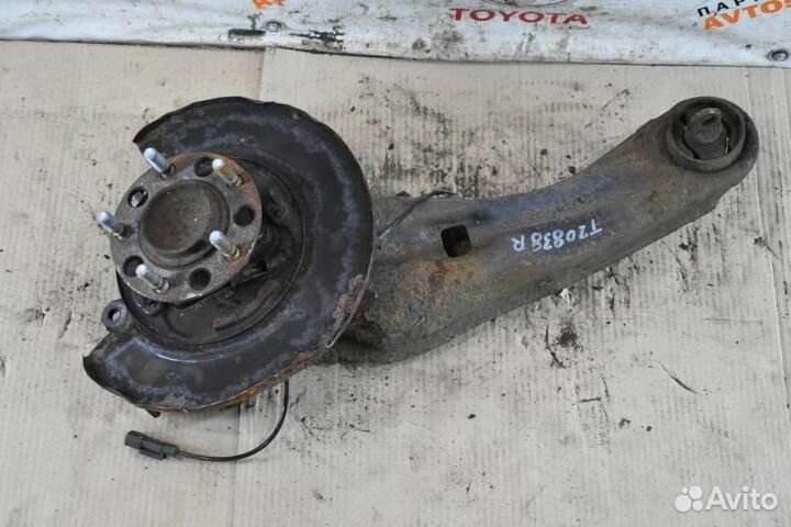 Кулак задний правый Dodge Caliber 1 поколение EBA