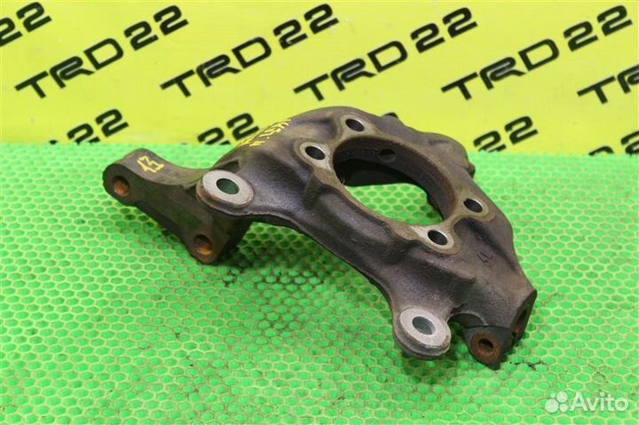 Кулак поворотный передний левый Nissan Leaf AZE0