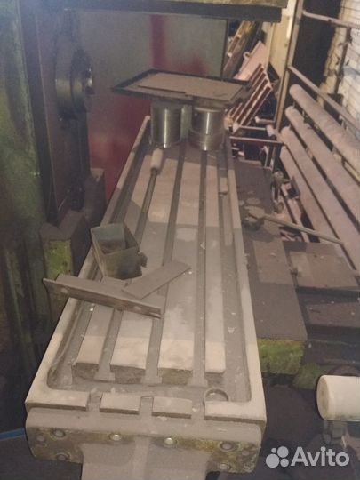 Горизонтальный консольно-фрезерный станок 6Р82Г