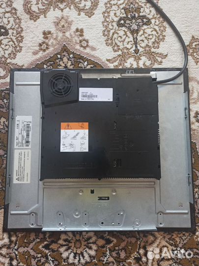 Индукционная варочная панель Hotpoint Ariston