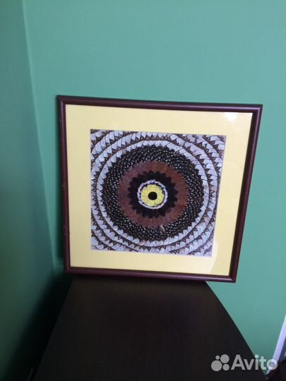 Панно декоративное из крыльев бабочек