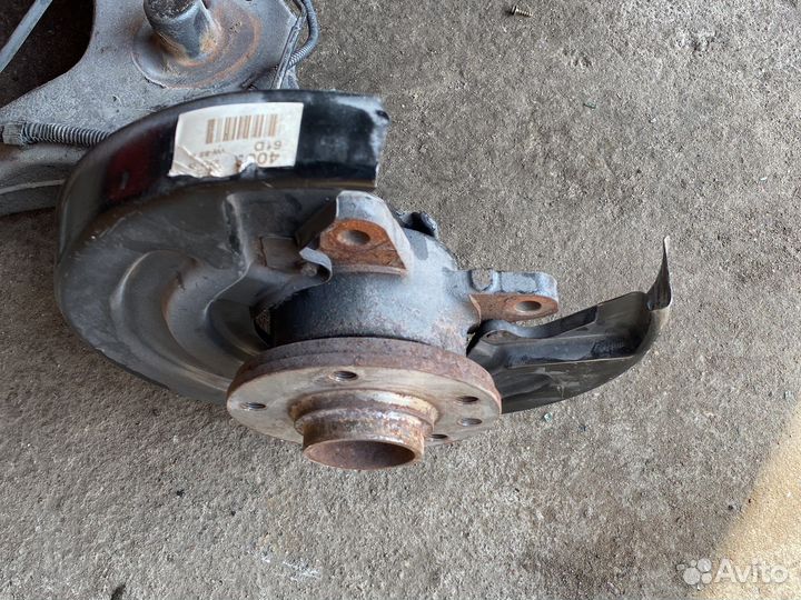 Volkswagen multivan t6 задний рычаг,ступица 4/4