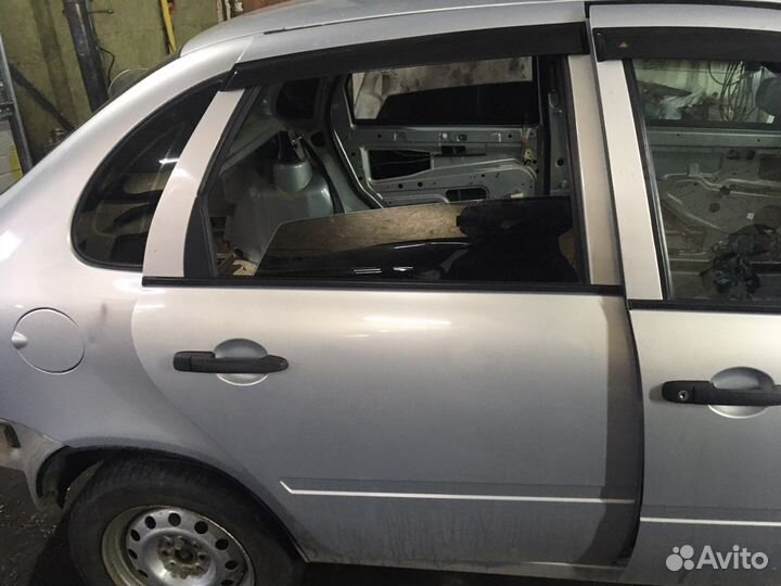 LADA kalina дверь