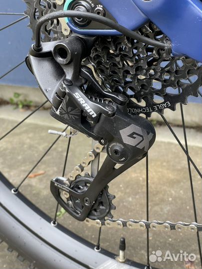 Карбоновый эндуро Canyon Strive CF 6.0 S