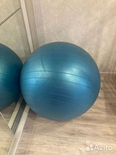 Гимнастический мяч фитбол