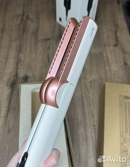 Выпpямитeль Dyson Airwrap HT01