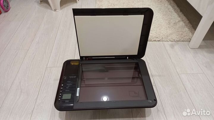 Принтер цветной hp