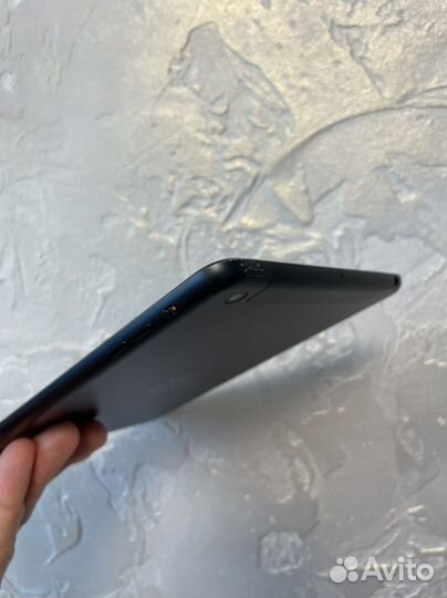 Apple lPad mini 5, 64gb, 512мб, wifi, 4G, IOS 9