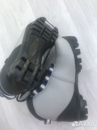 Лыжи, лыжные ботинки, лыжные палки