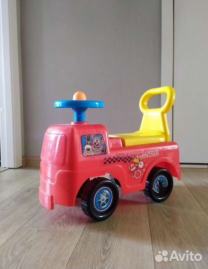 Машинка каталка толокар Constrack. 1+