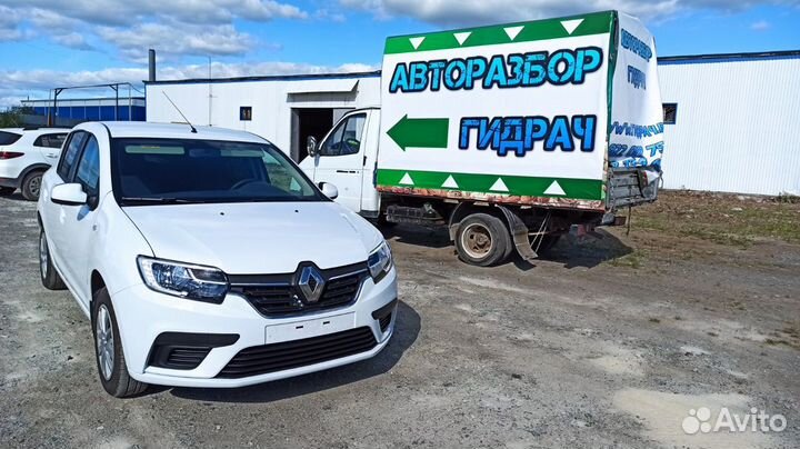 Стекло двери передней левой Renault Sandero 2 8030