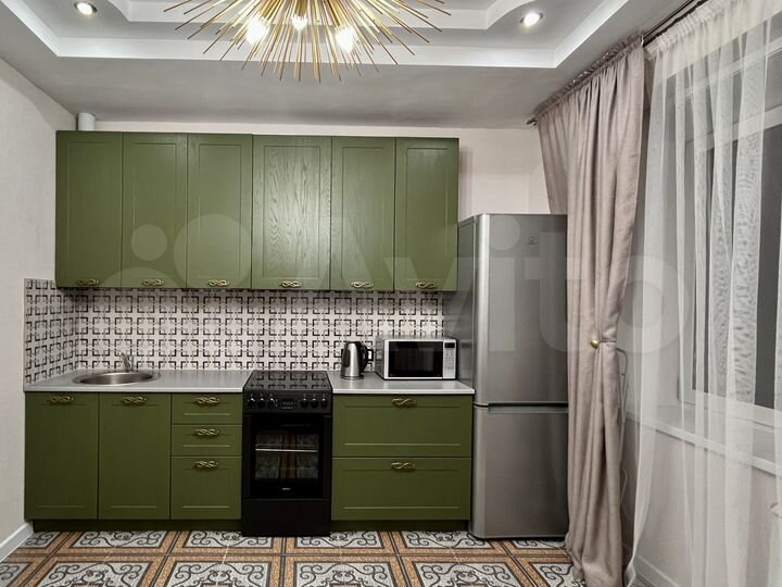 2-к. квартира, 60 м², 2/16 эт.