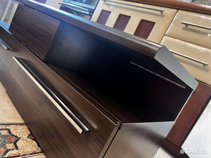 Тумба прикроватная