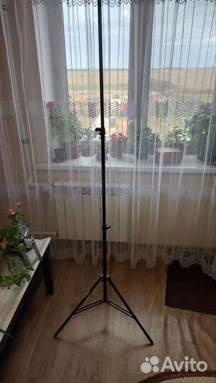 Стойка dexp WT-803B для освещения