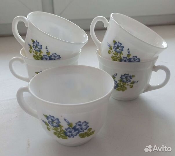 Стакан стекло, стопки хрусталь, чашки фарфор