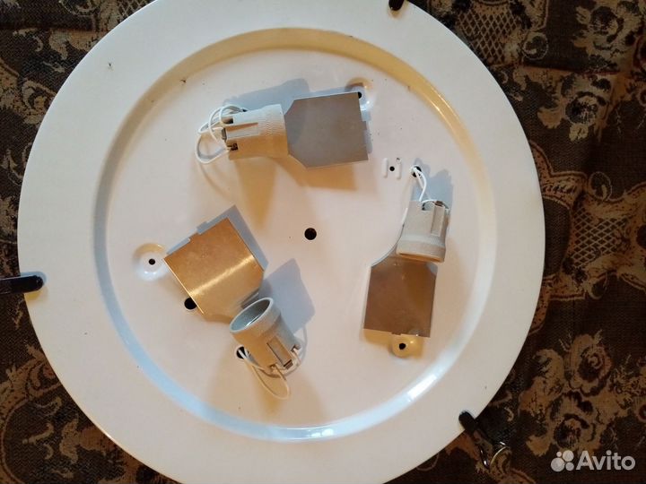 Светильник потолочный