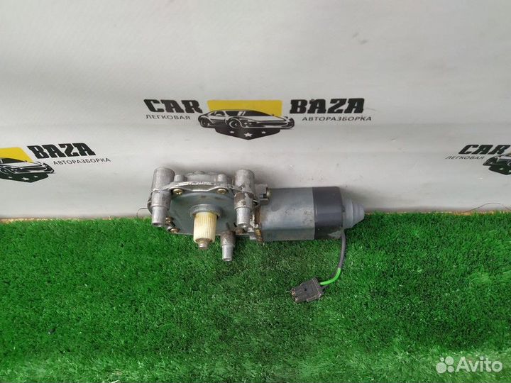 Моторчик стеклоподъемника задний правый Audi A6