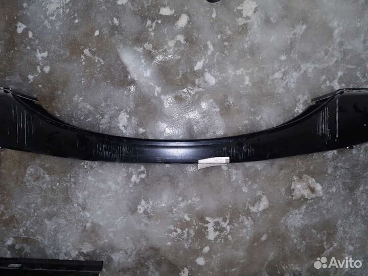 Усилитель заднего бампера