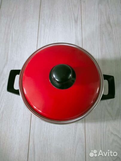 Эмалированная Кастрюля Югославия винтаж