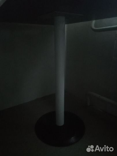 Кухонный стол