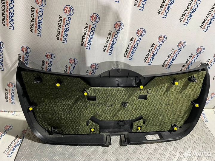 Обшивка крышки багажника Mazda CX-7