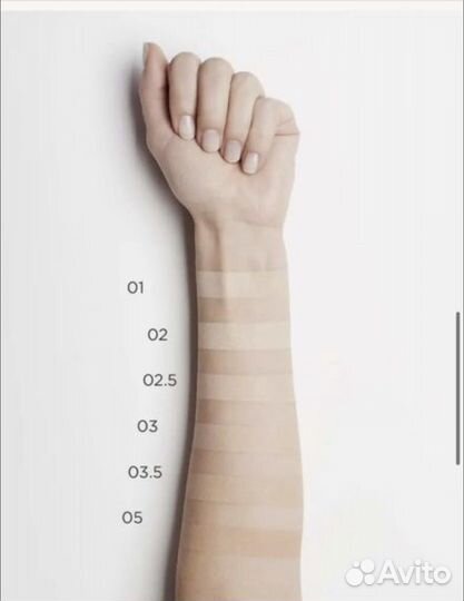 Clarins тональный крем Milky Boost Cream