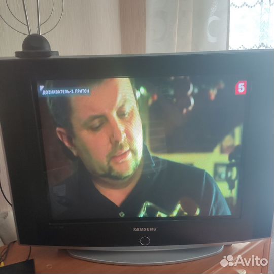 Телевизор samsung