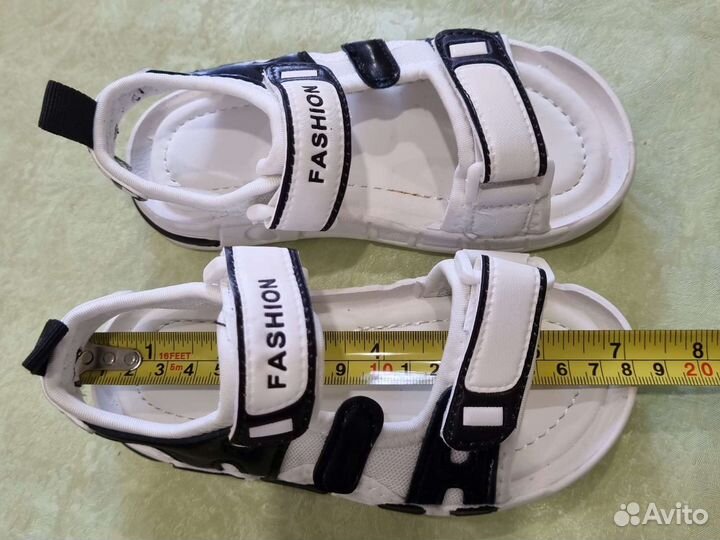 Сандали 28р новые