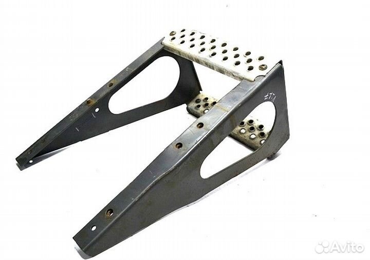 Подножка аккумуляторного ящика volvo FH (01.12)